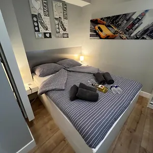 Apartment Center, Amsterdam